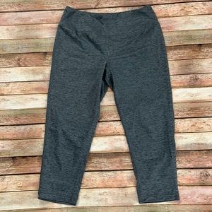 Cato Athletic Capri Leggings